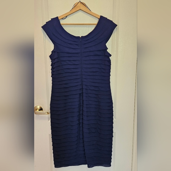 👗Host pick👗 Adrianna Papell Blue Tiered Cap Sleeve Knee Length Cocktail Dress - Picture 2 of 7